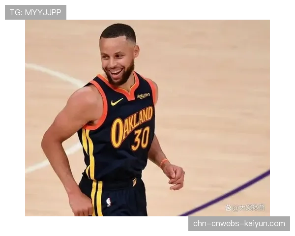 媒体内容:ESPN节目《Detail》最新一期聚焦分析斯蒂芬·库里的无球摆脱接边线球技巧。